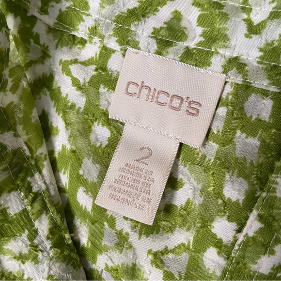 Chico’s Graphic Ikat Peasant top - Picture 5 of 8